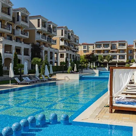 Life Апартамент